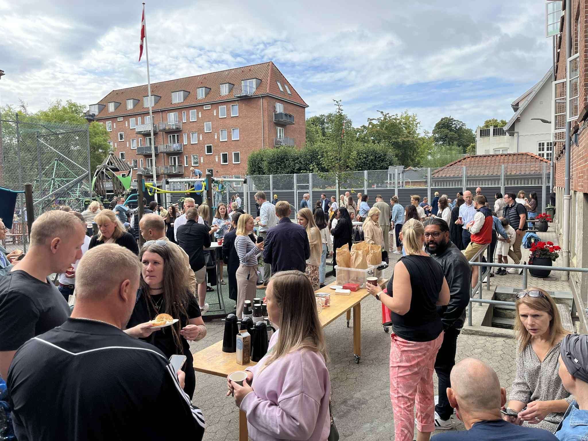 kaffe i skolegården